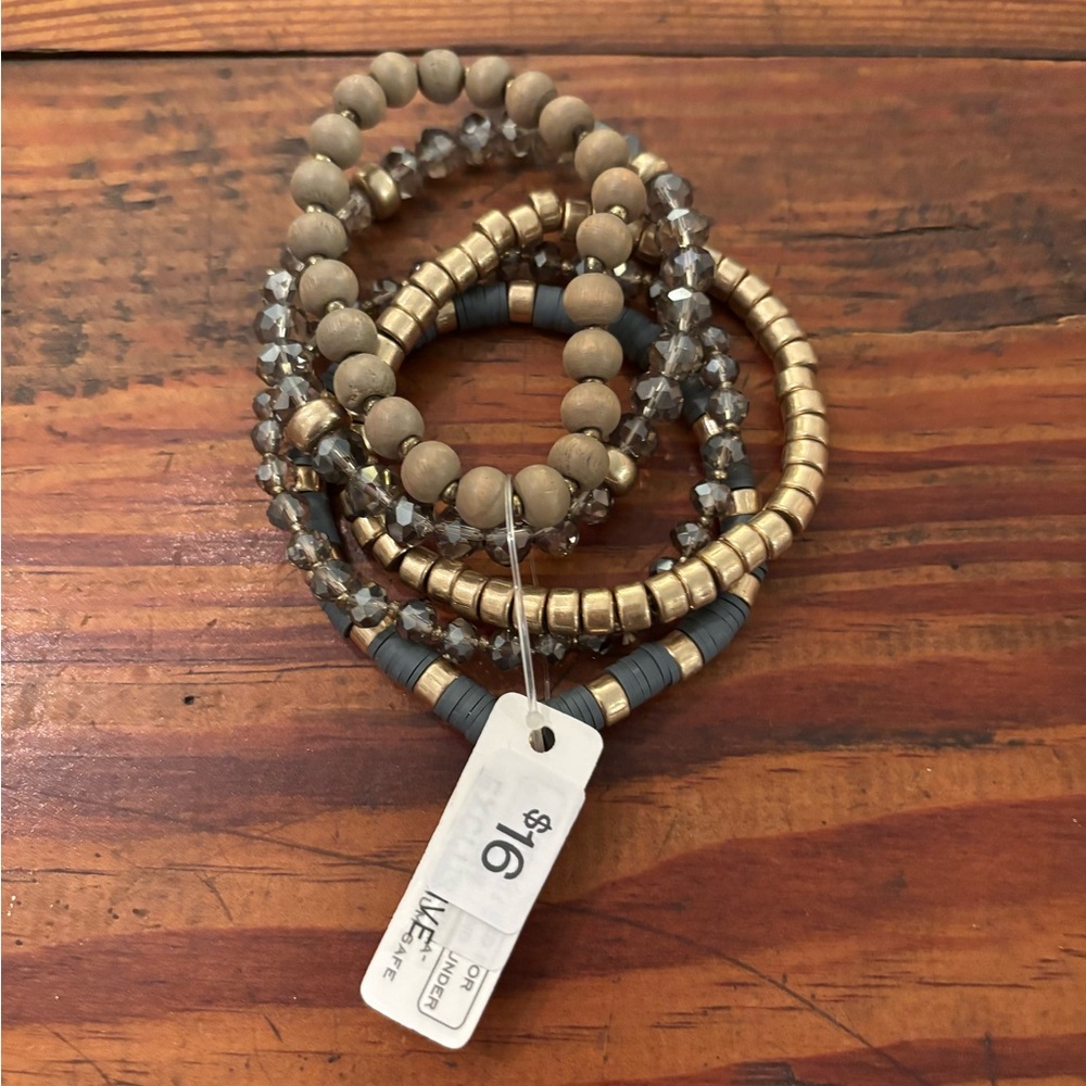 NWT Beaded Bracelet Set with Gold and Gray Accents